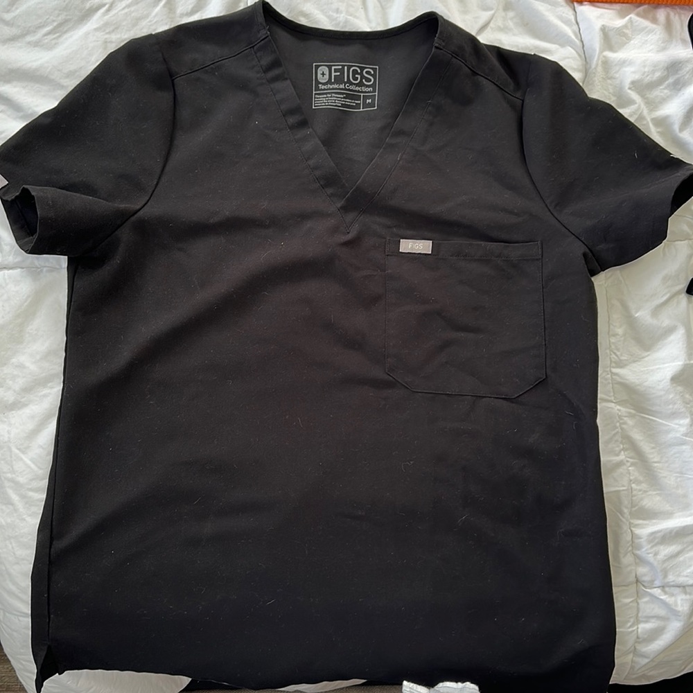 Figs Catarina scrubs black top
